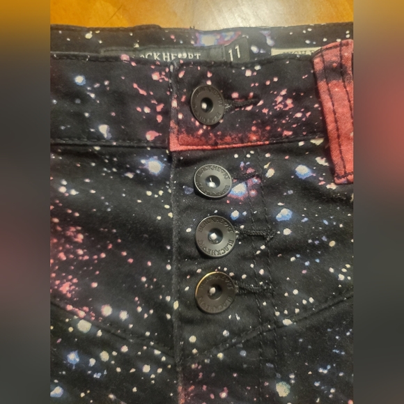 Hot Topic "Black Heart shorts, size 11 - Picture 2 of 8